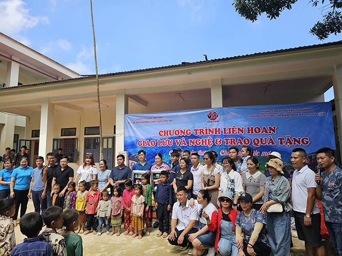Chương trình thiện nguyện “Chắp cánh ước mơ” đến với trẻ em vùng cao Hà Giang